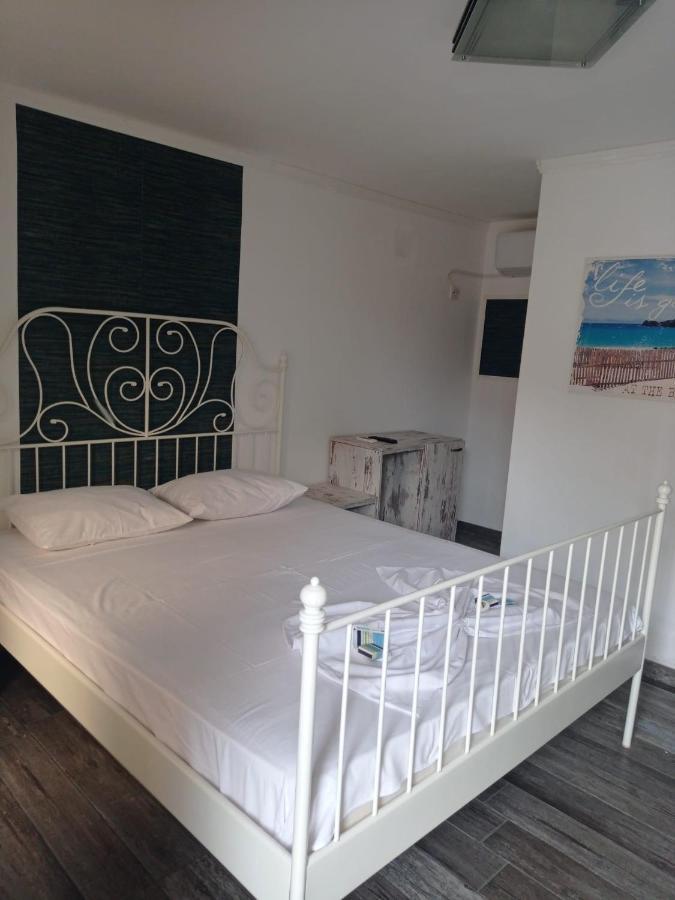 Casa Marronne Hotell Costinesti Eksteriør bilde